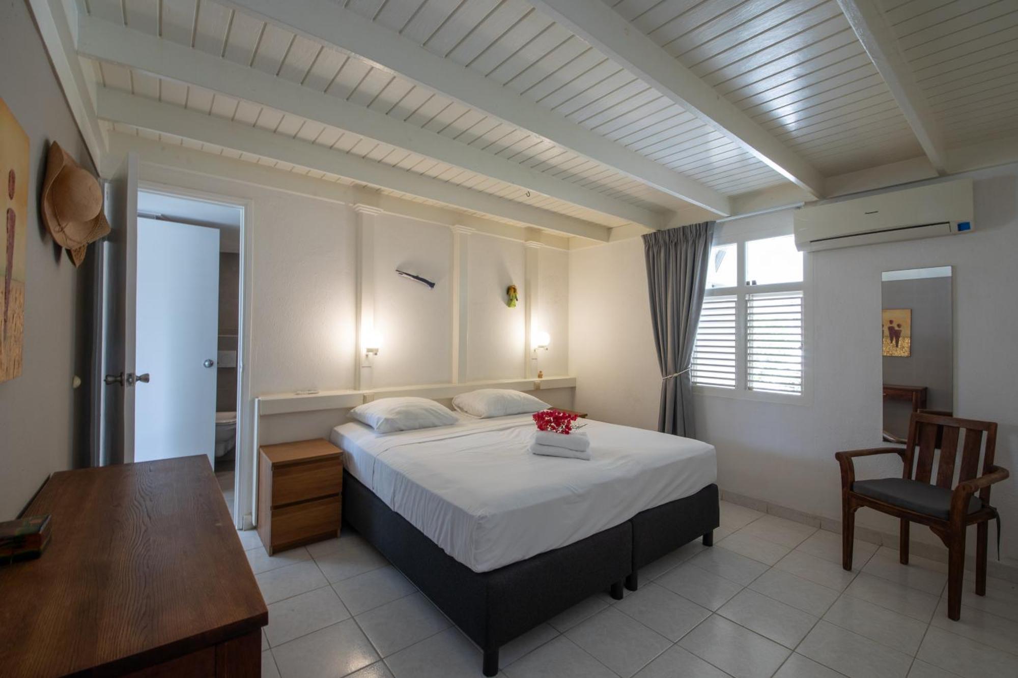 Piscadera Bay Resort 24 Виллемстад Экстерьер фото